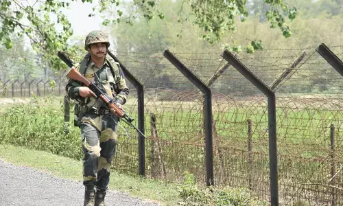 BSF Foils Smuggling Attempts on India-Bangladesh Border in Tripura BSF Foils Smuggling Attempts on India-Bangladesh Border in Tripura