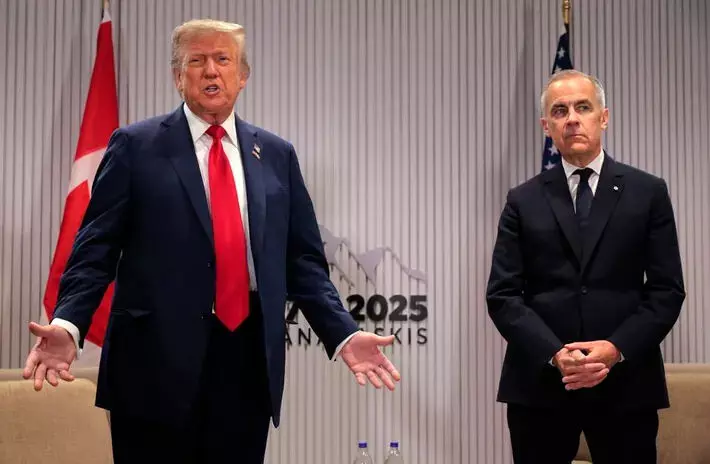 Donald Trump repeats call for Russia to be readmitted at G7 summit in Canada Donald Trump repeats call for Russia to be readmitted at G7 summit in Canada