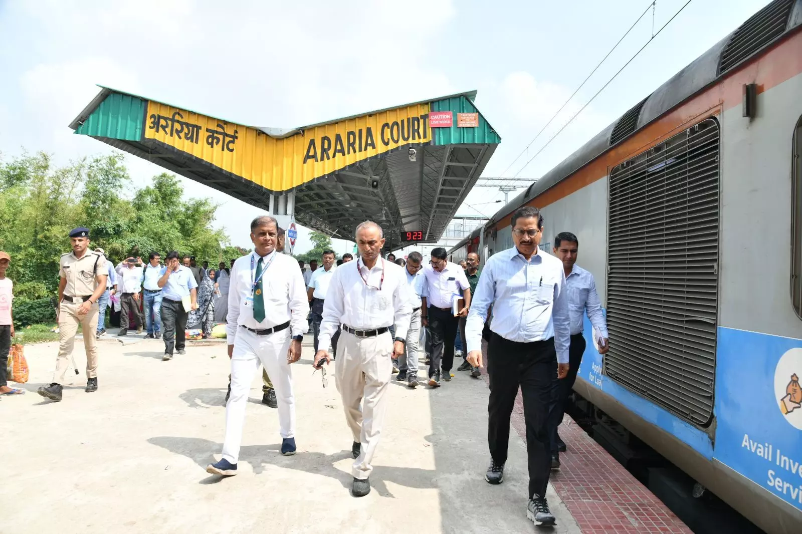 GM, NFR (Construction) Inspects Araria-Galgalia BG Line GM, NFR (Construction) Inspects Araria-Galgalia BG Line