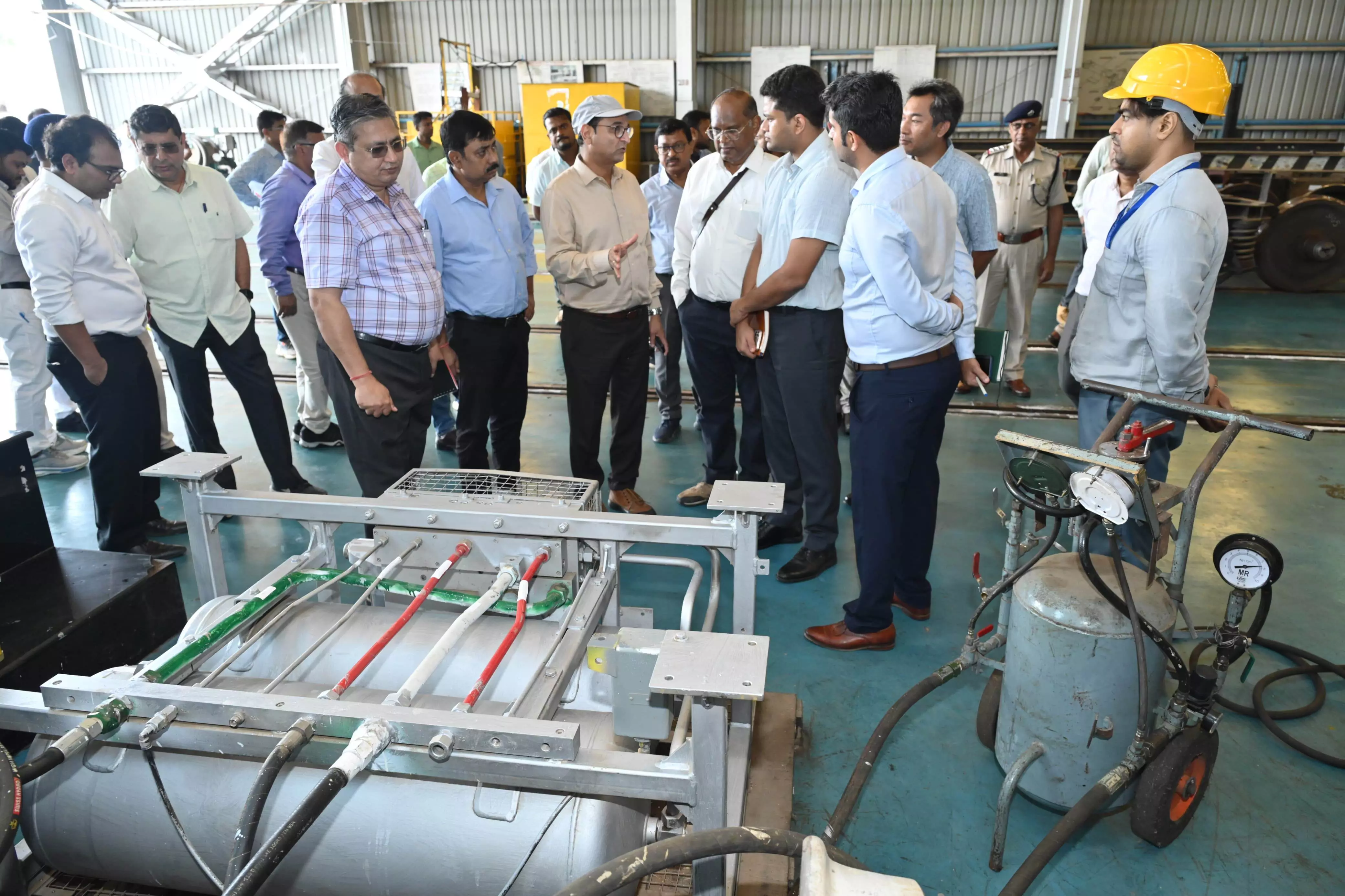 GM, NFR Conducts Intensive Operational Safety Inspection in Tripura GM, NFR Conducts Intensive Operational Safety Inspection in Tripura