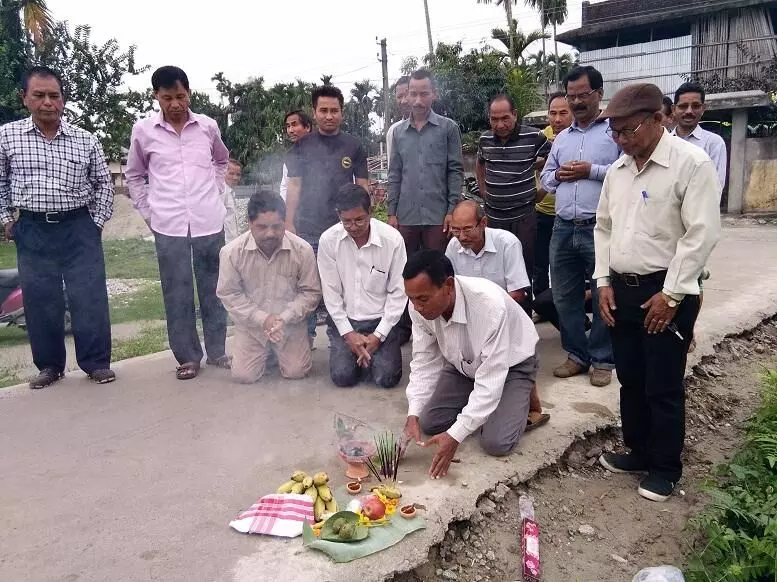 Peki Modi Villagers Protest Road Construction Irregularities Peki Modi Villagers Protest Road Construction Irregularities